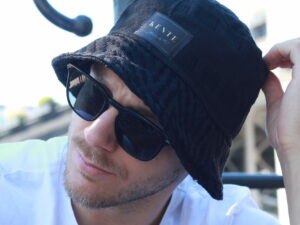 Maturity hat