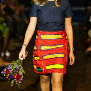 Robe en jean bleu brut et Kente - Iconic