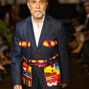 Veste en jean bleu brut et Kente - La saharienne